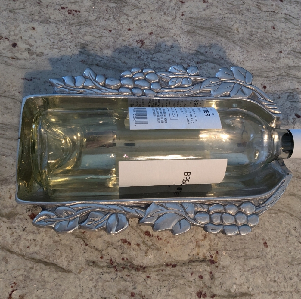 Pewter Vintage Wine Bottle Display Grape Bar Cocktails Made In America